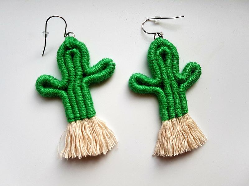 Macrame cactus earrings